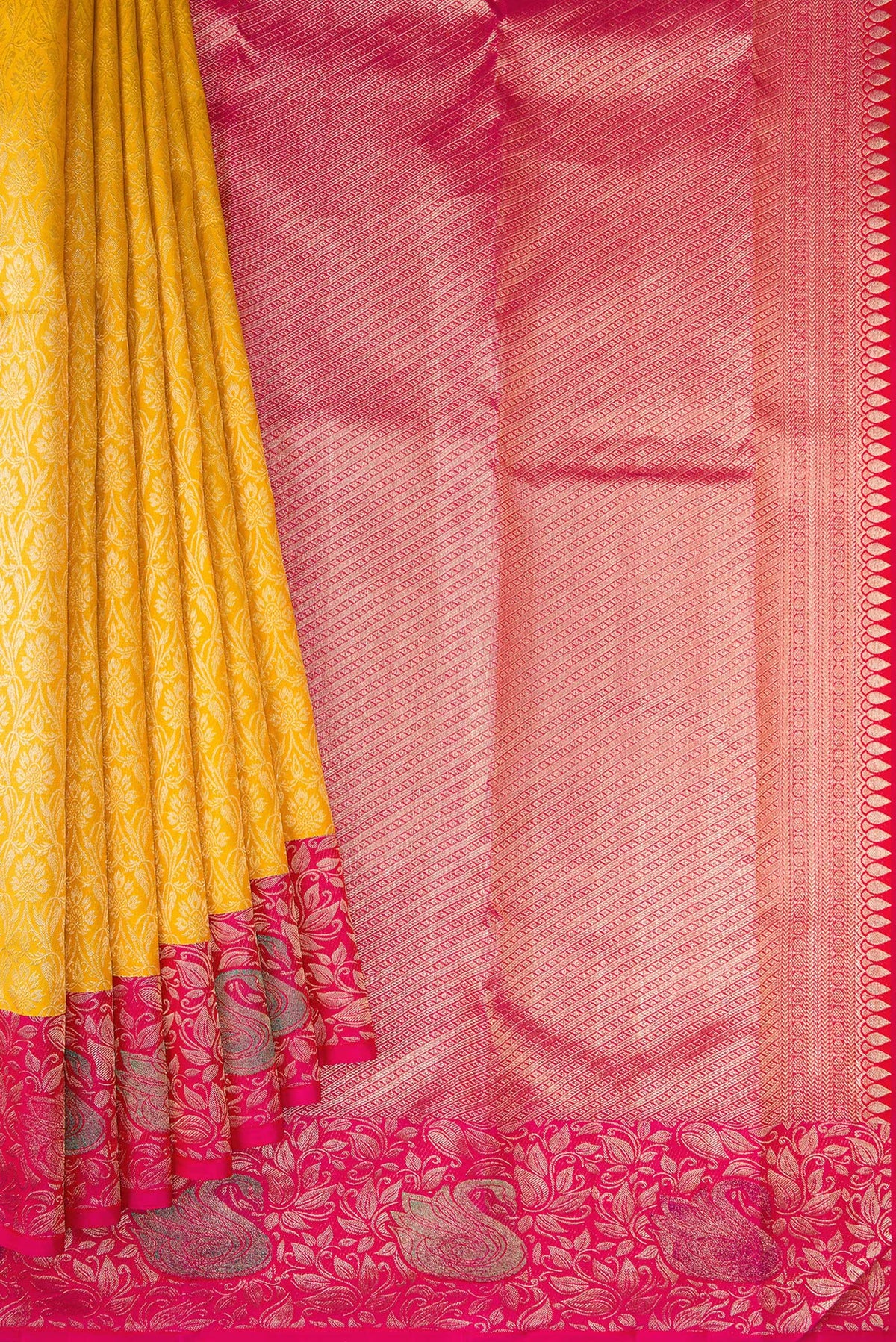 Pleats and pallu of Mustard Dual Tone Kanchipuram Silk Saree with Zari Brocade on the body and Zari Border. 