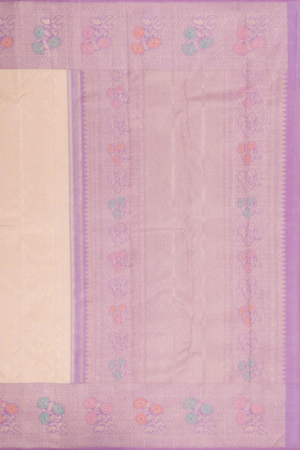 Close up image of the pallu of Golden Peach Dual Tone Kanchipuram Silk Saree with Zari Brocade on the body and Fancy Border. 