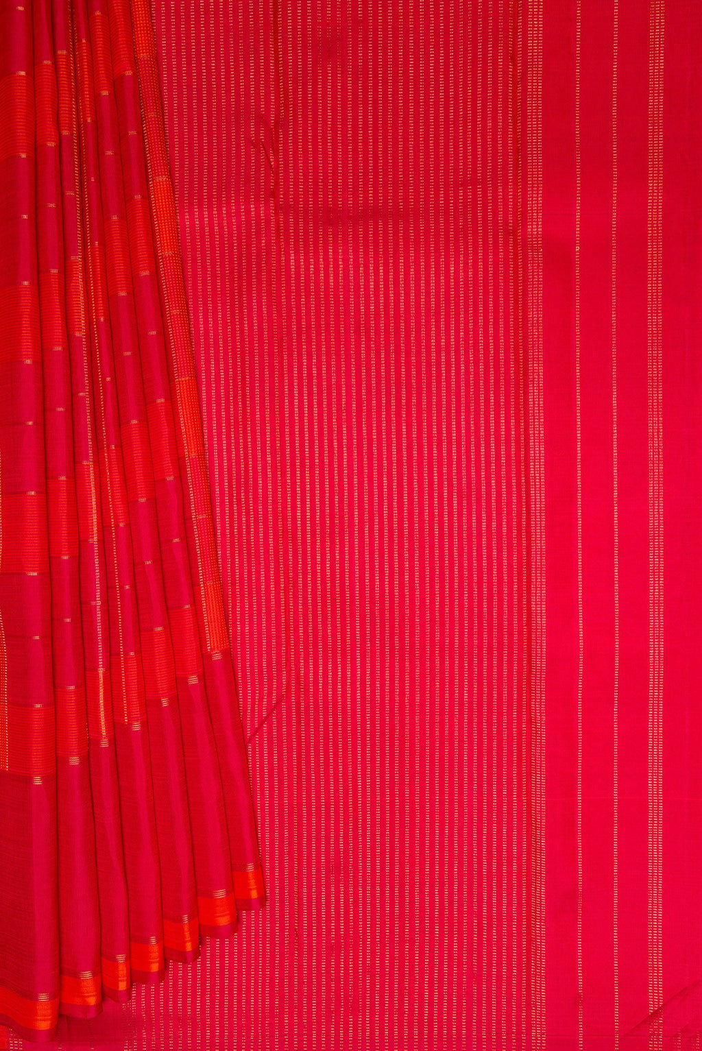 Pleats and pallu of Pure Silk Pure Zari Orange and Dark Pink Color Kanchipuram Saree with Checked design on the body and Plain Border. 