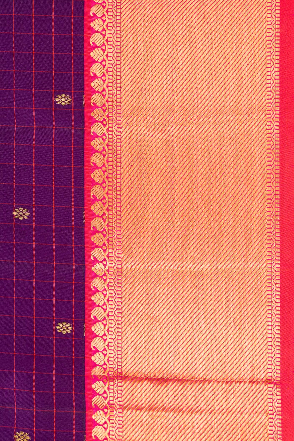 Border image of Purple Dual Tone Kanjivaram Silk Saree with Checked design on the body and Zari Border. 