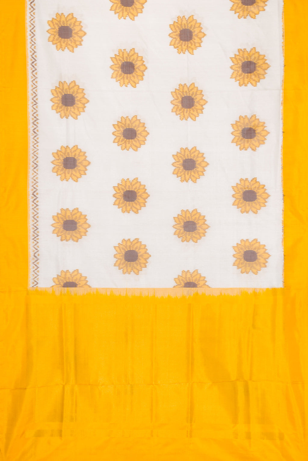 Pleats and pallu of Green Kanchipuram Silk Saree with Plain Body and Zari Border. 