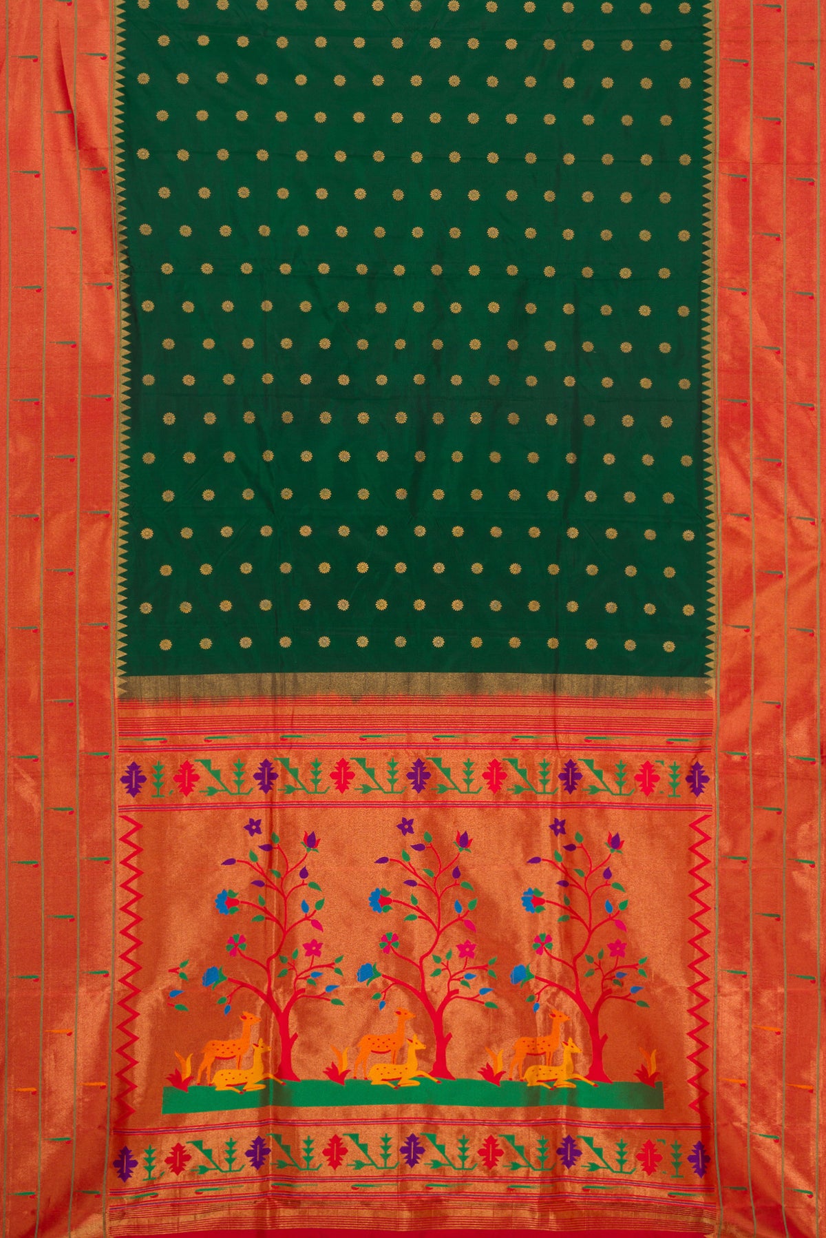 Pleats and pallu of Green Dual Tone Gadwal Silk Saree with Zari Butta on the body and Temple Border. 