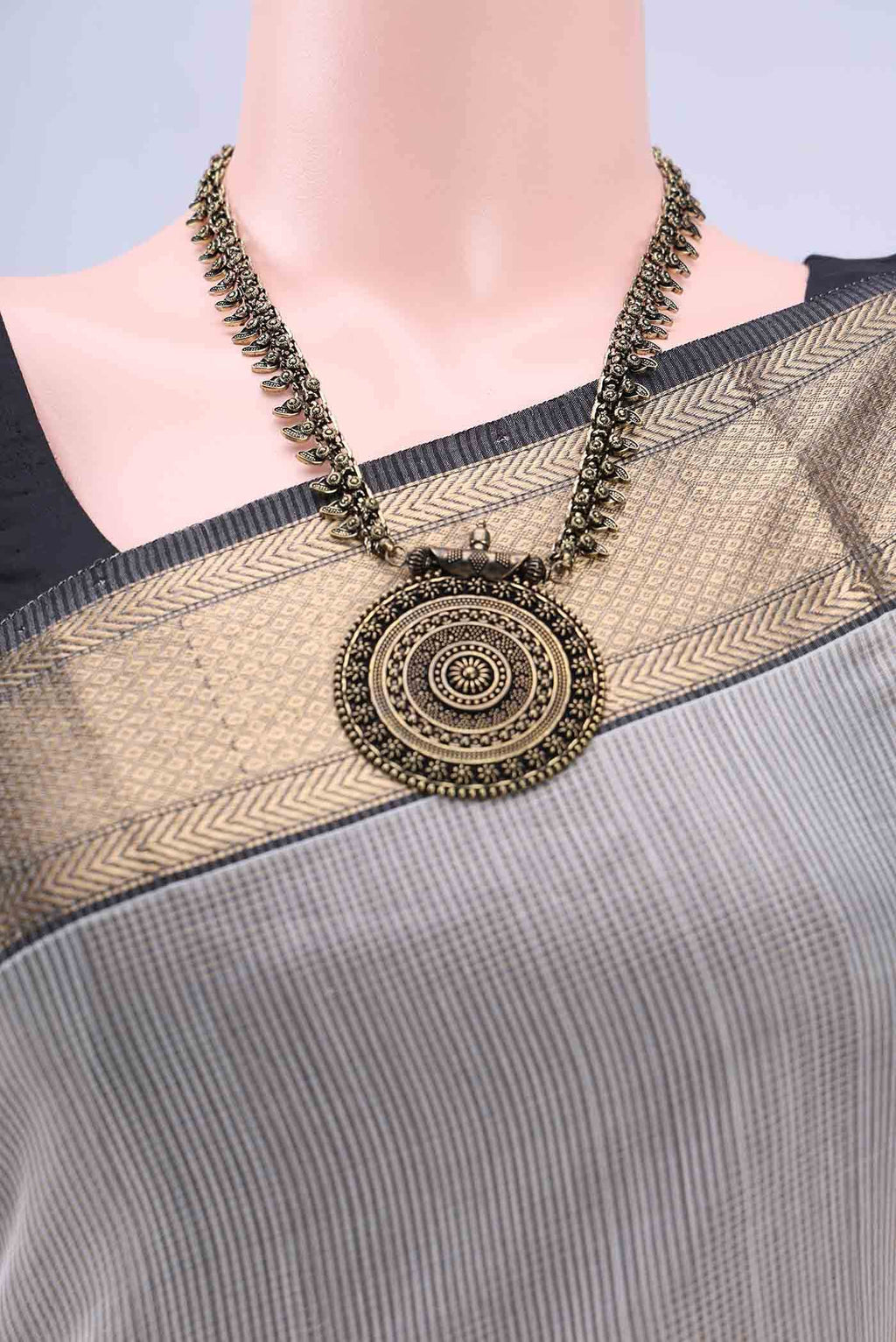 Off White Maheshwari Silk Saree