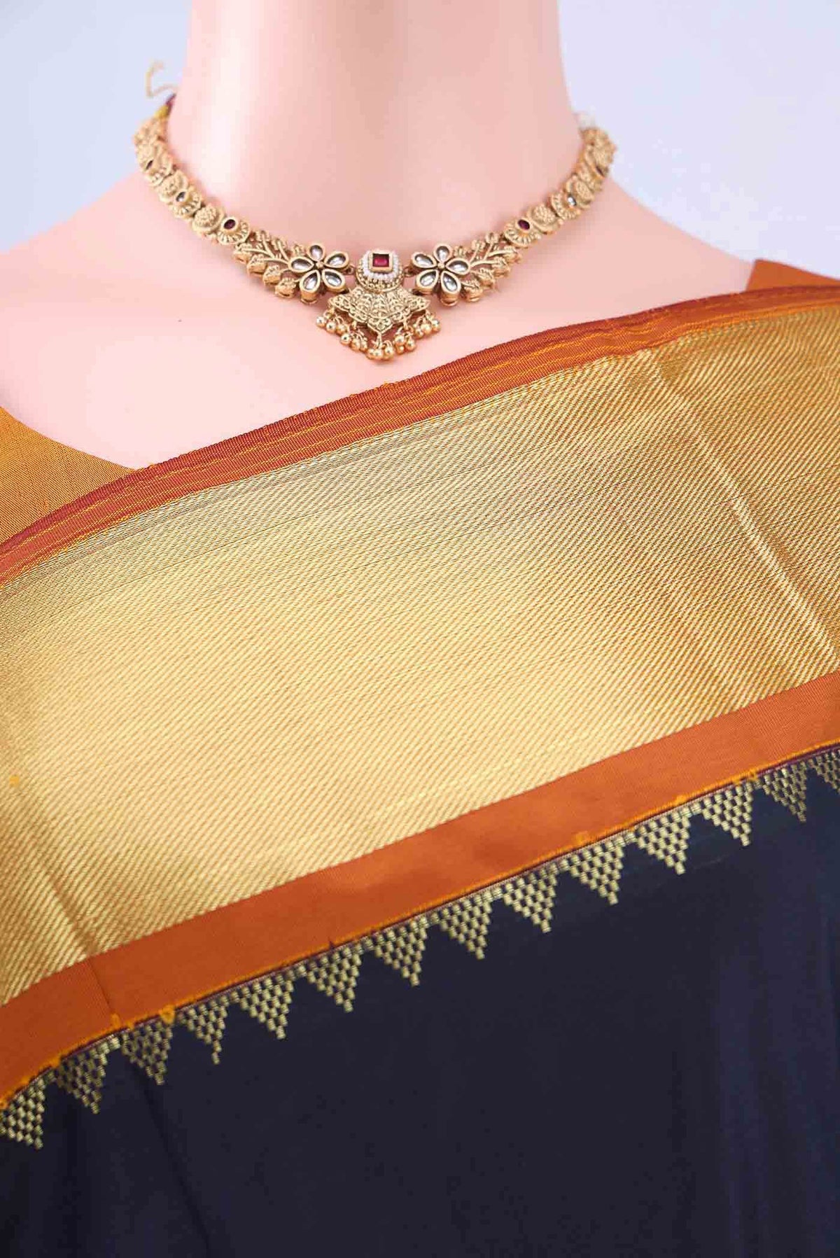 Navy Blue Dual Tone Blended Bangalore Silk Saree
