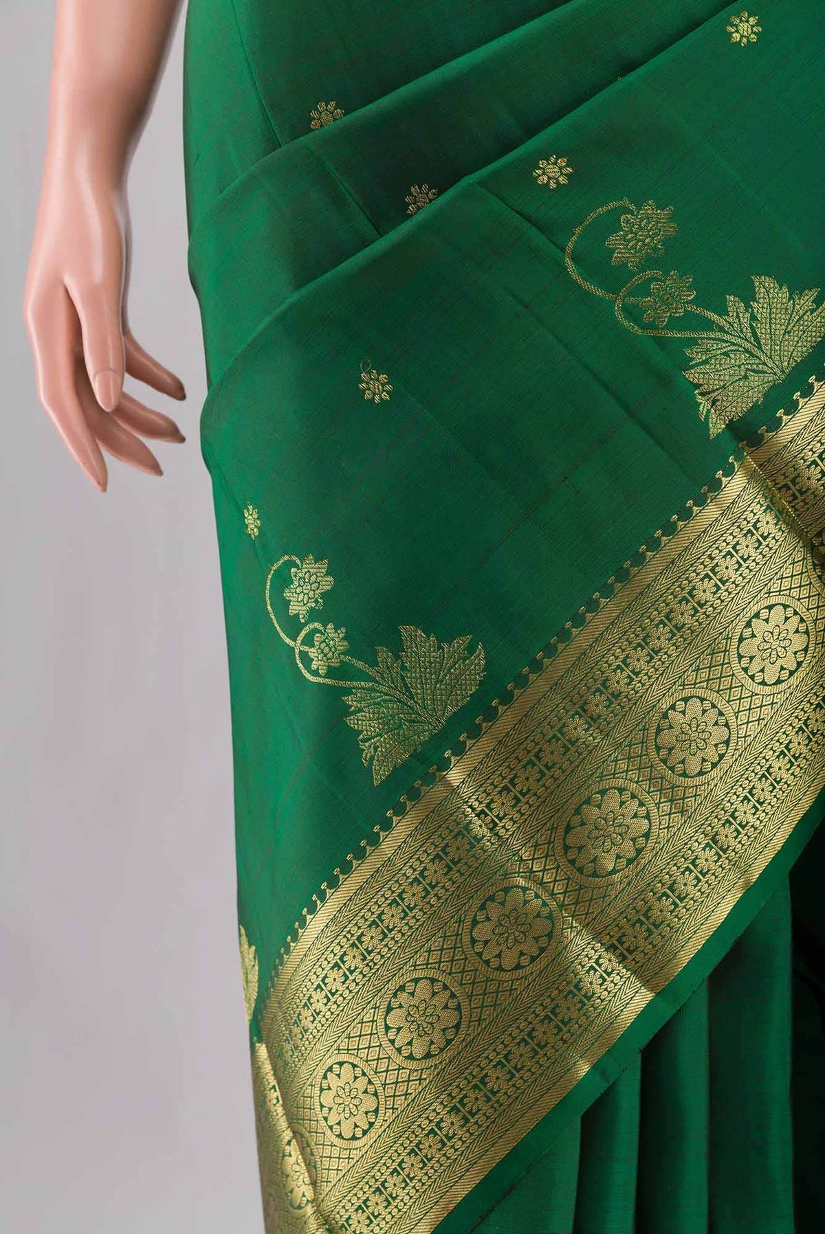 Tarangini-Green Kanchipuram Silk Saree