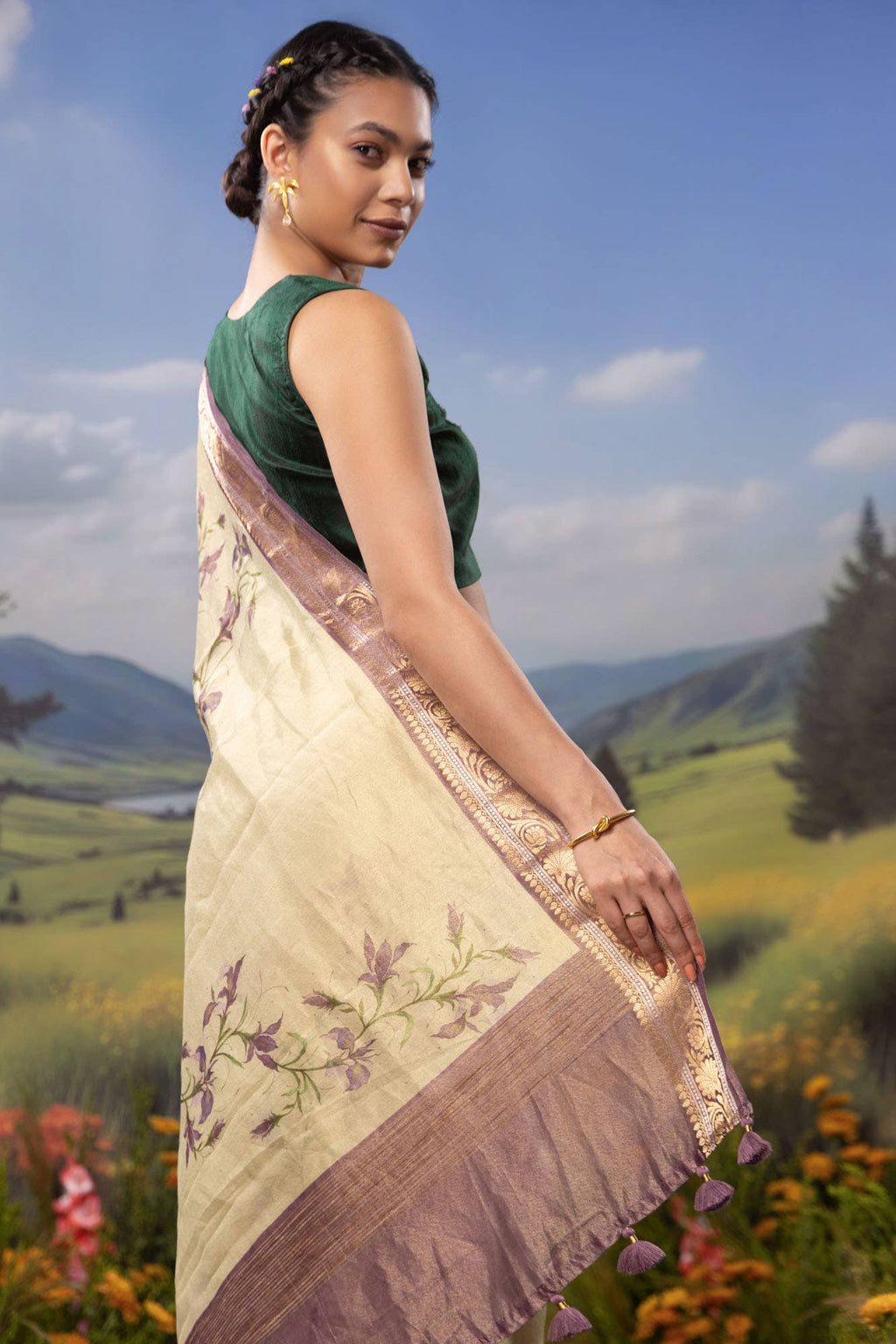 Soul of Iris-Beige Cotton Tissue Saree