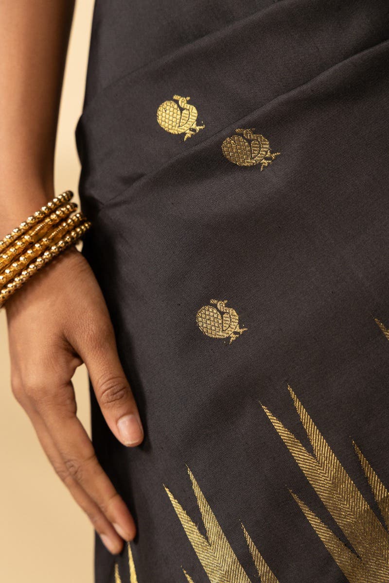 Aishwaryam-Black Kanchipuram Silk Saree
