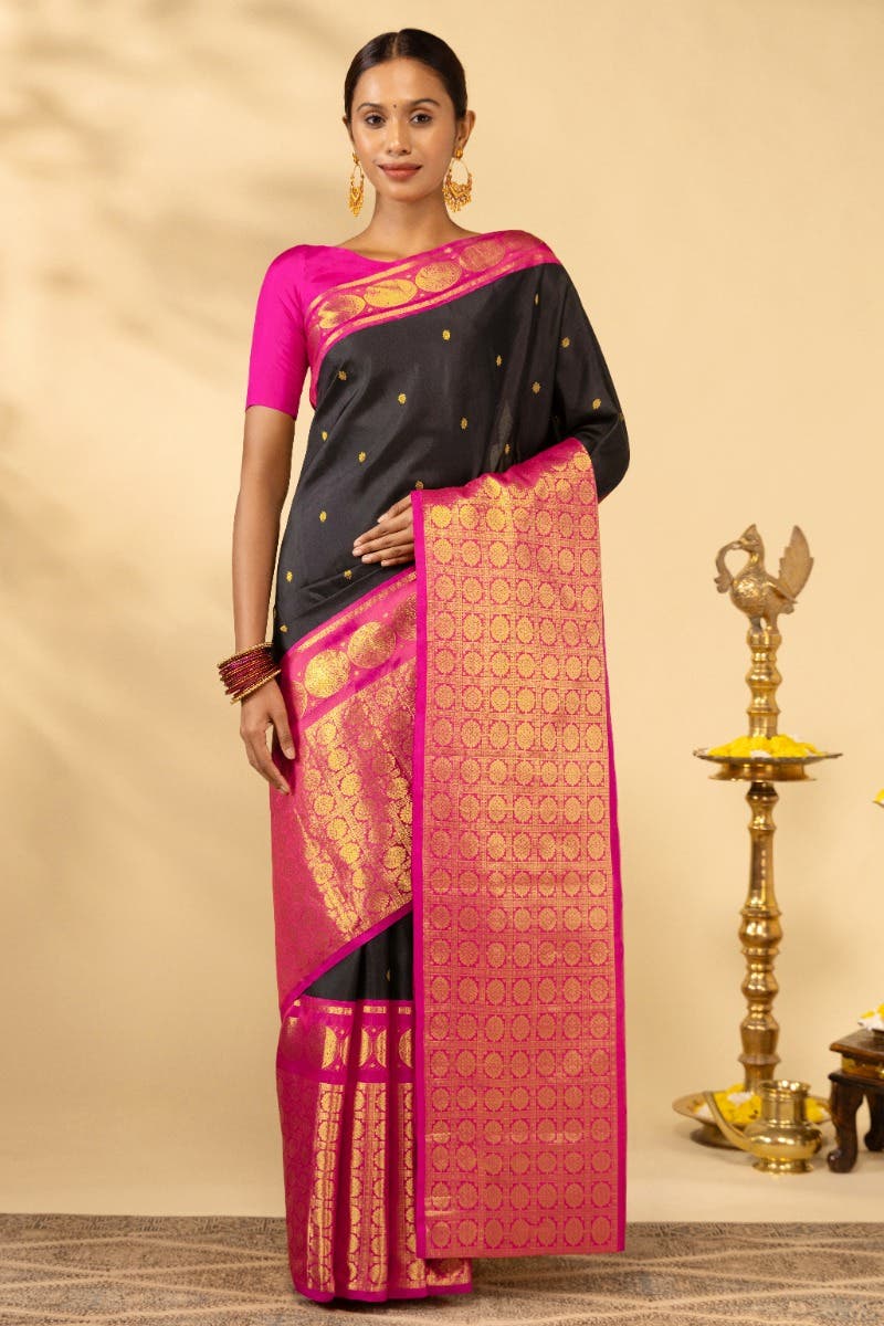 Kanmani-Black Kanchipuram Silk Saree