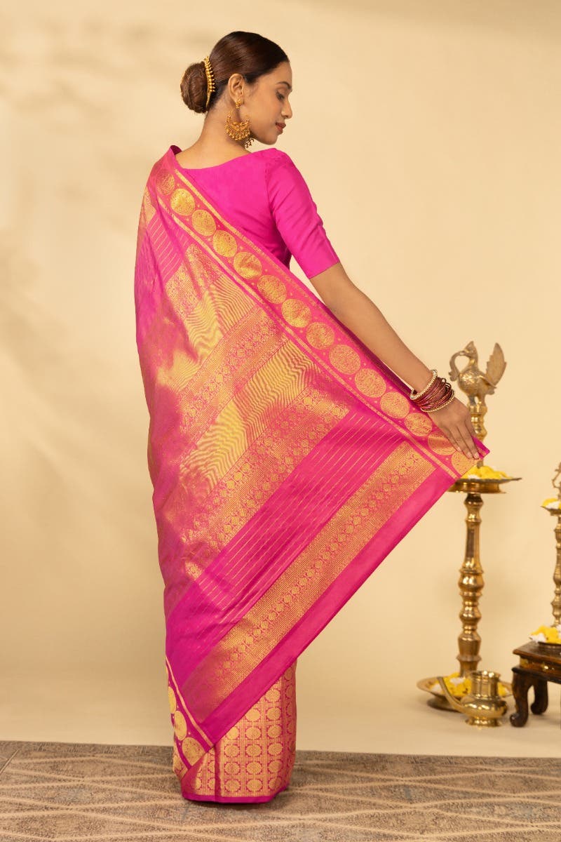 Kanmani-Black Kanchipuram Silk Saree