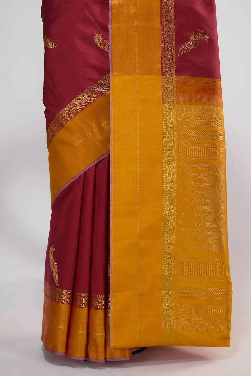 Varnika-Pure Silk Pure Gold Zari Red Kanchipuram Saree