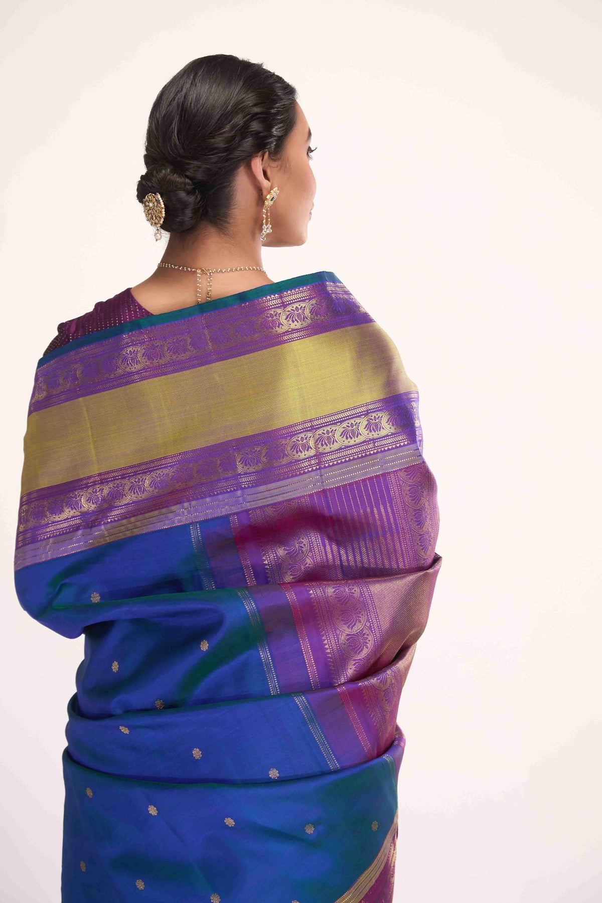 Tamira-Pure Silk Pure Gold Zari Blue with Green Dual Tone Kanchipuram Saree
