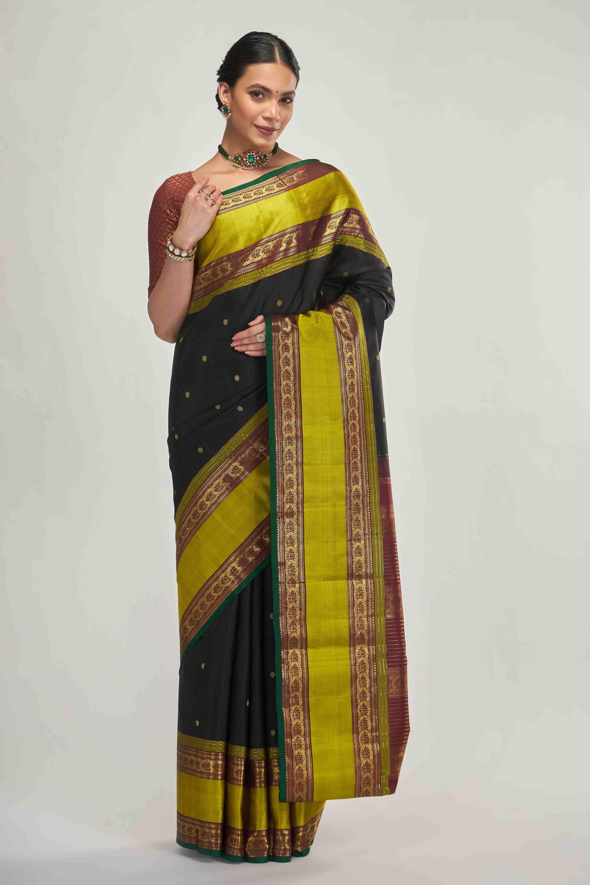 Tamira-Pure Silk Pure Gold Zari Black Kanchipuram Saree