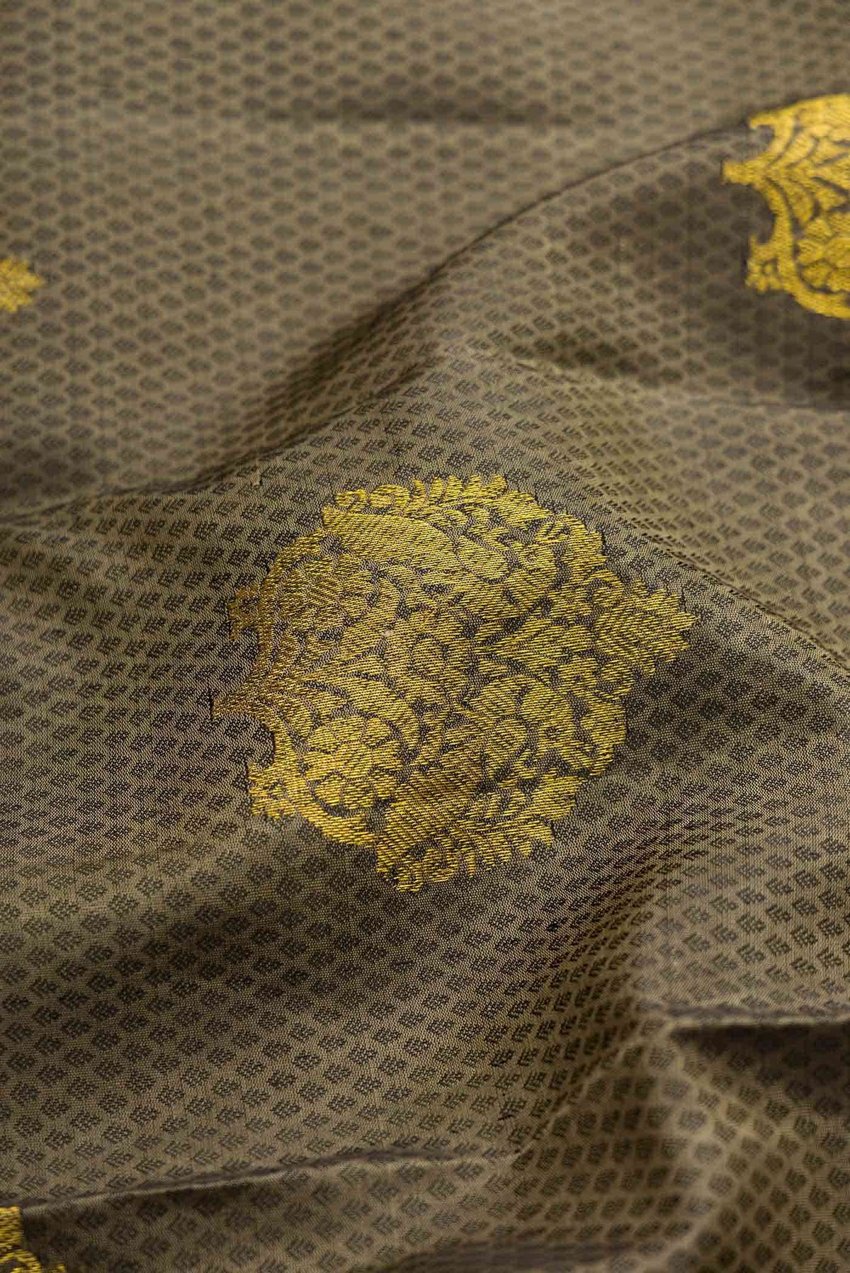 Grey Dual Tone Kanjivaram Silk Saree