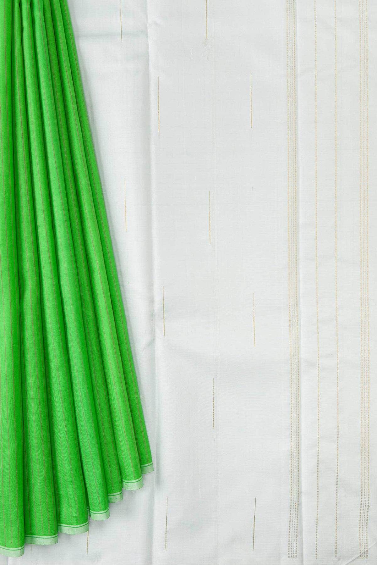 Parrot Green Kanchipuram Silk Saree