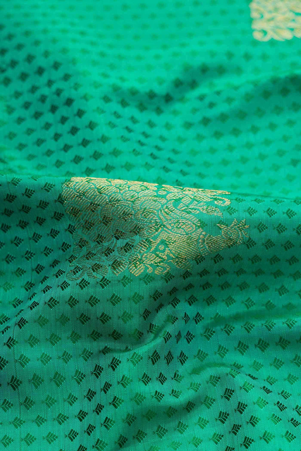 Pure Silk Pure Zari Sea Green Dual Tone Kanjivaram Saree