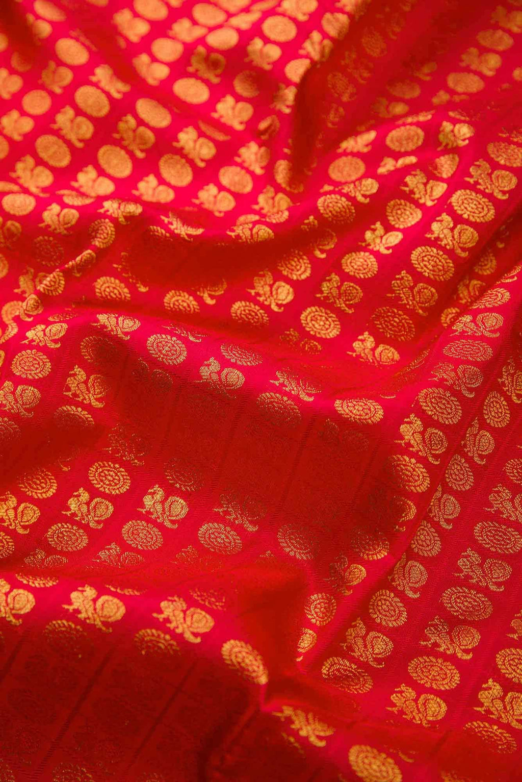 Pure Silk Pure Zari Red Dual Tone Kanjivaram Saree