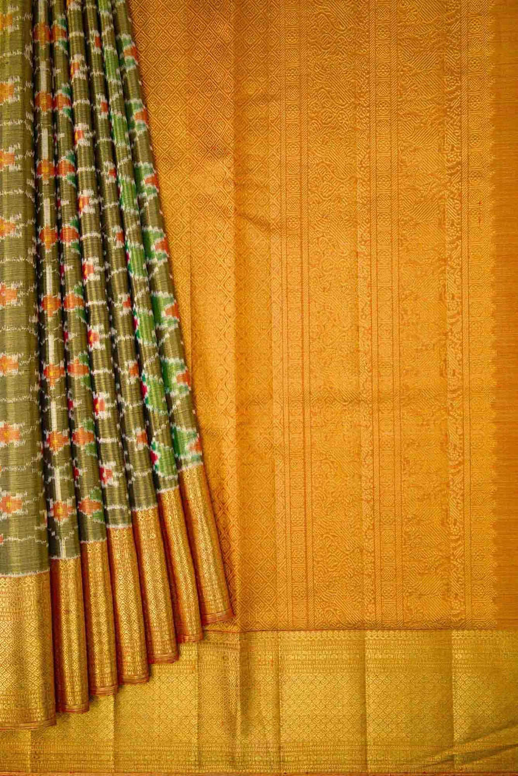 Mehandi Green and Red Dual Tone Kanjivaram Tissue Silk Saree