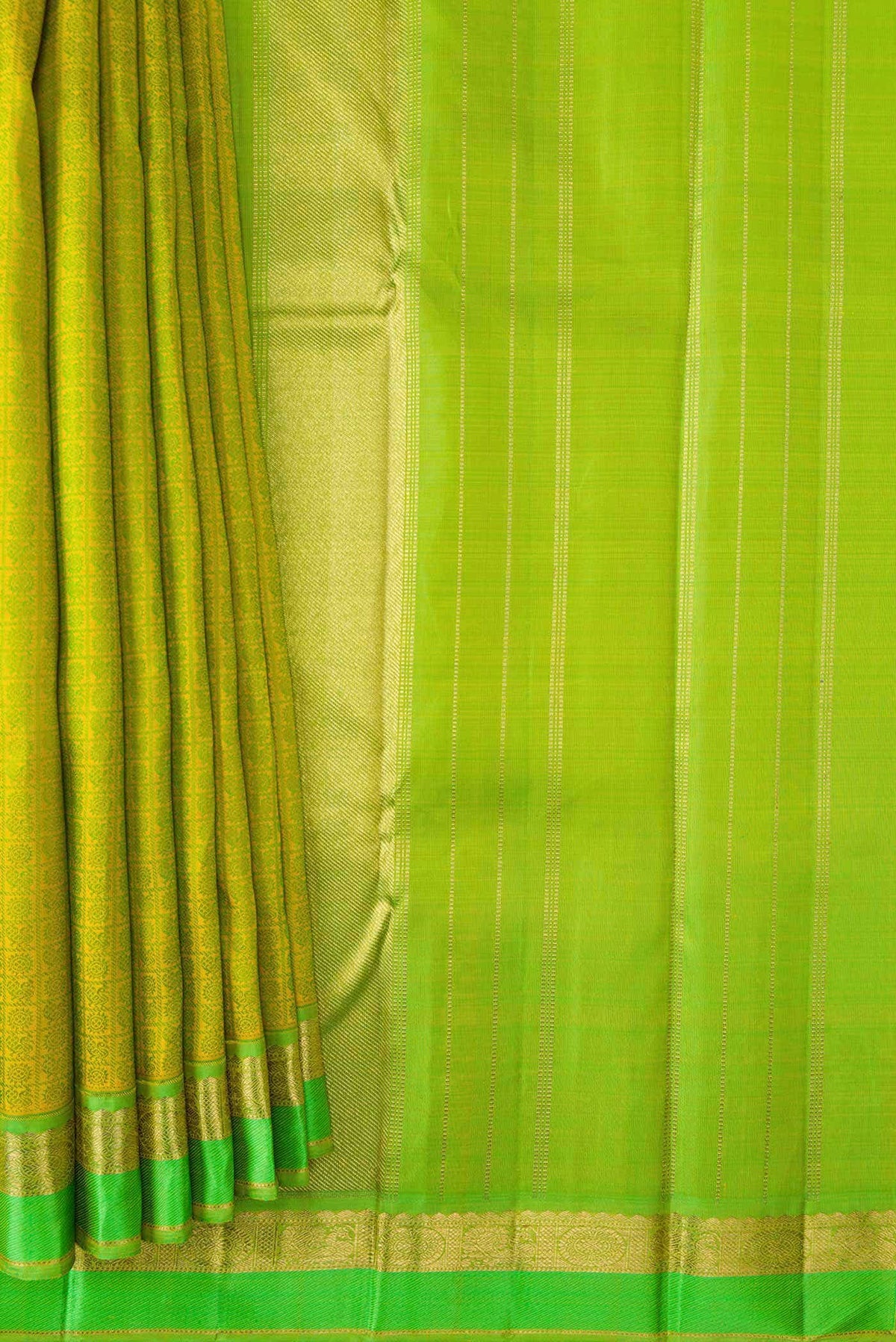 Pure Silk Pure Zari Parrot Green Dual Tone Kanchipuram Saree