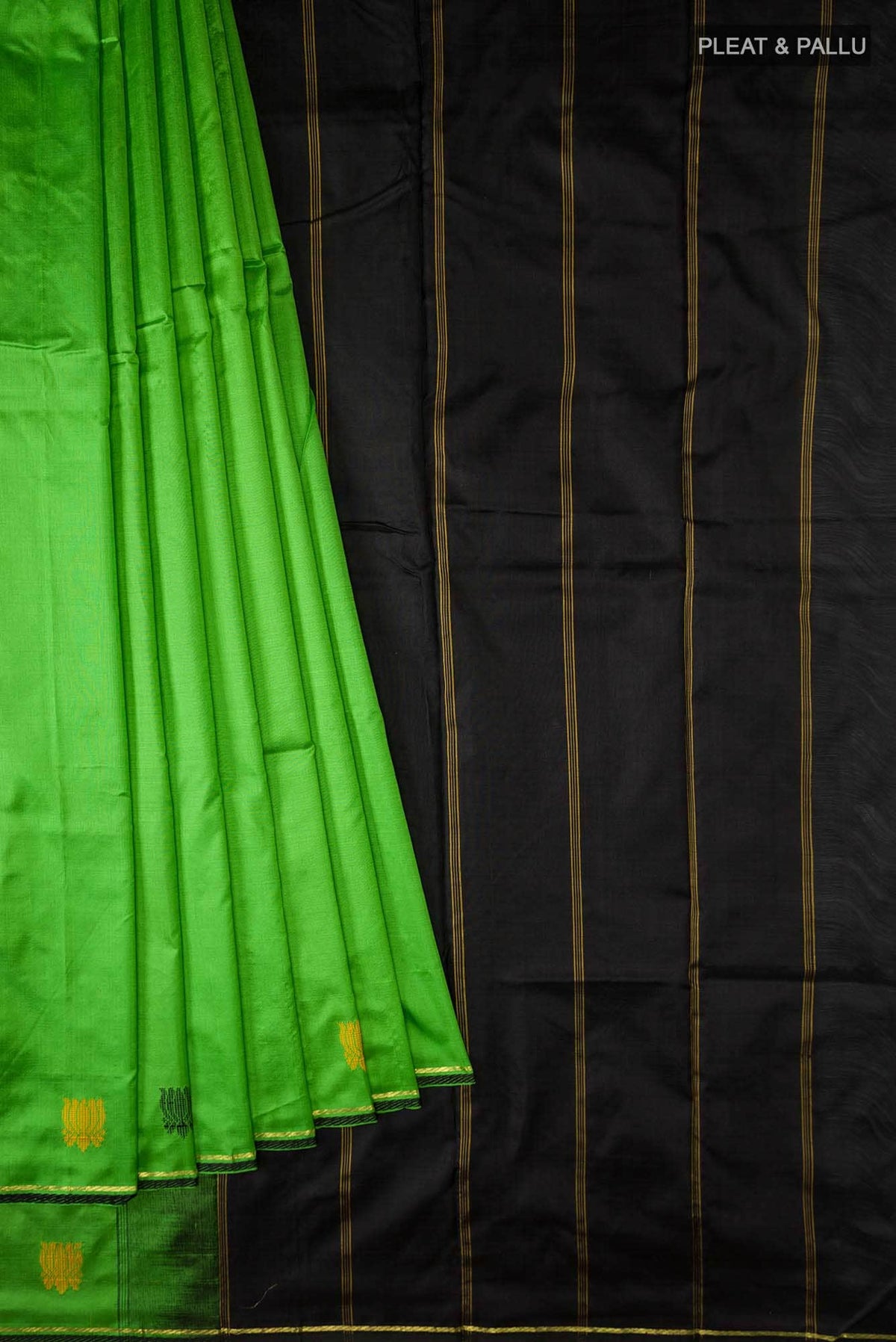 Parrot Green Kanchipuram Silk Saree