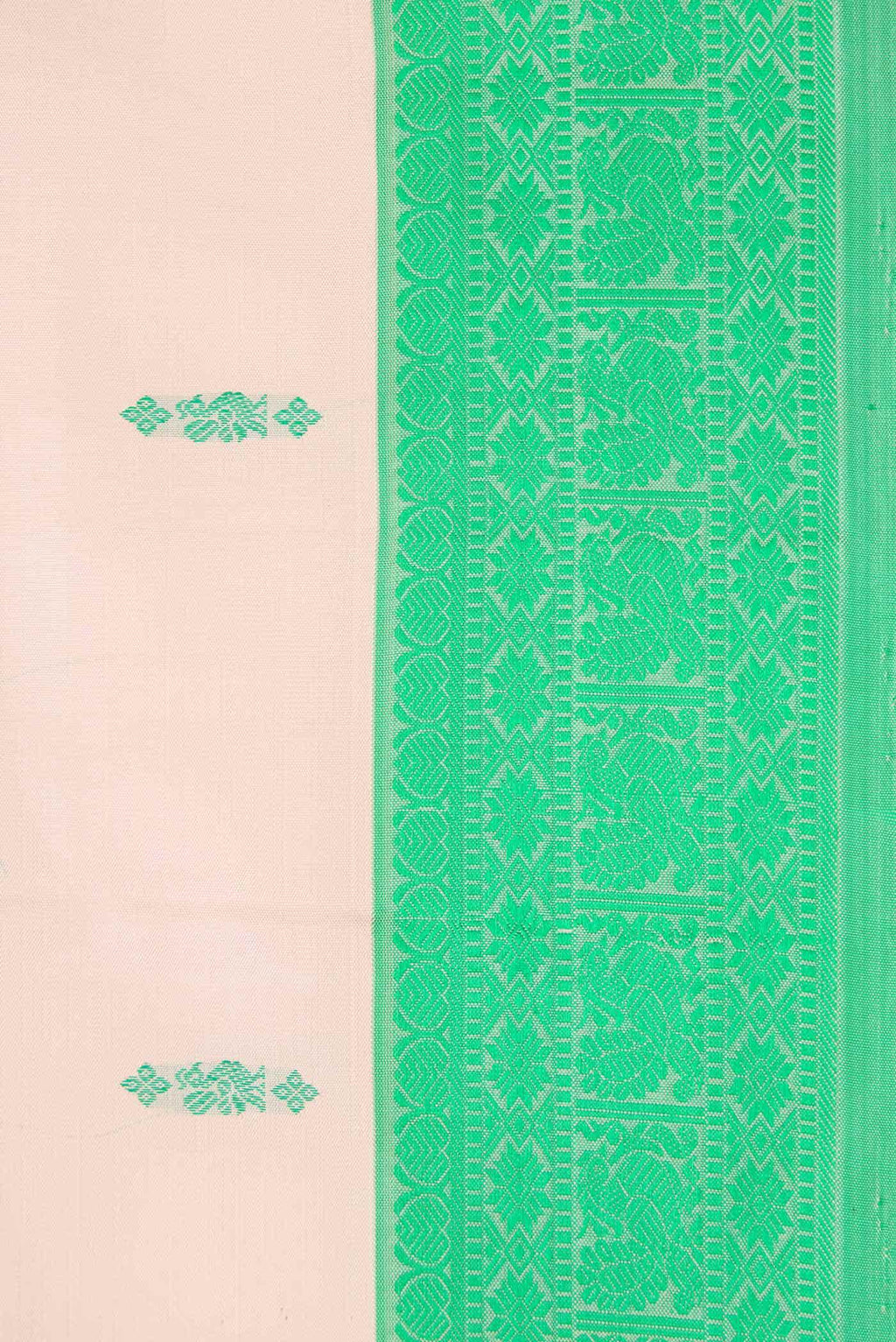 Cream Dual Tone Kanchipuram Silk Saree