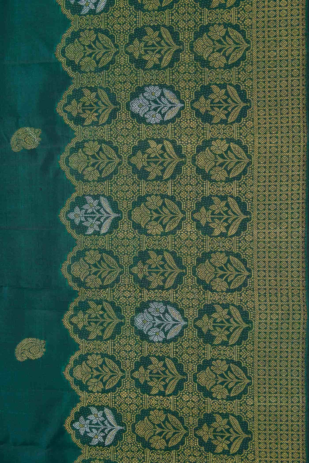 Bottle Green Dual Tone Kanchipuram Silk Saree