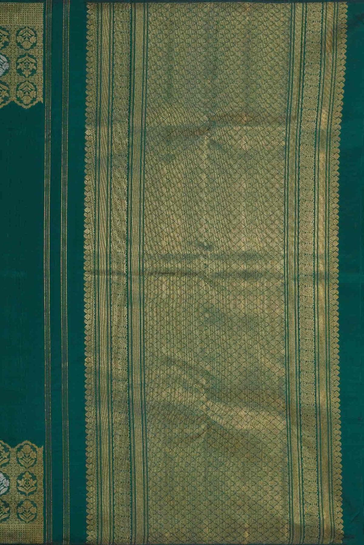 Bottle Green Dual Tone Kanchipuram Silk Saree