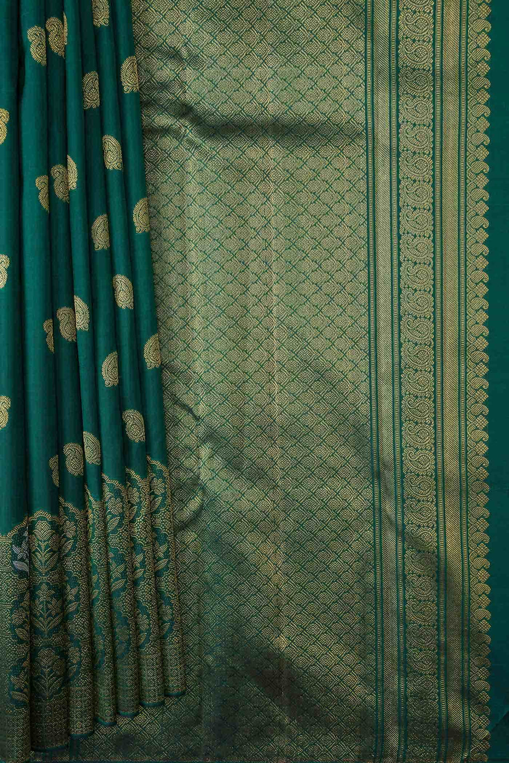 Bottle Green Dual Tone Kanchipuram Silk Saree