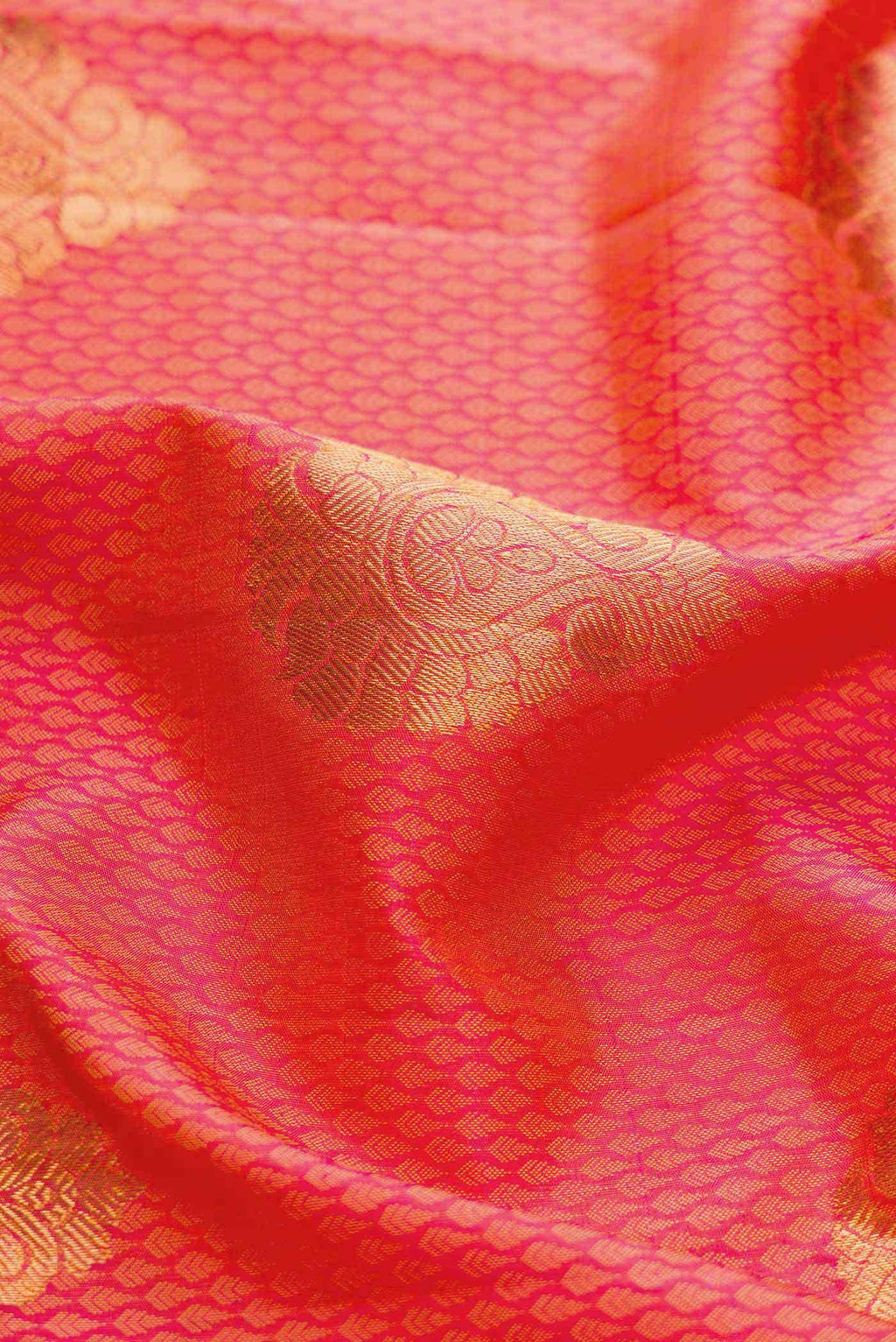 Pure Silk Pure Zari Peach Dual Tone Kanjivaram Saree
