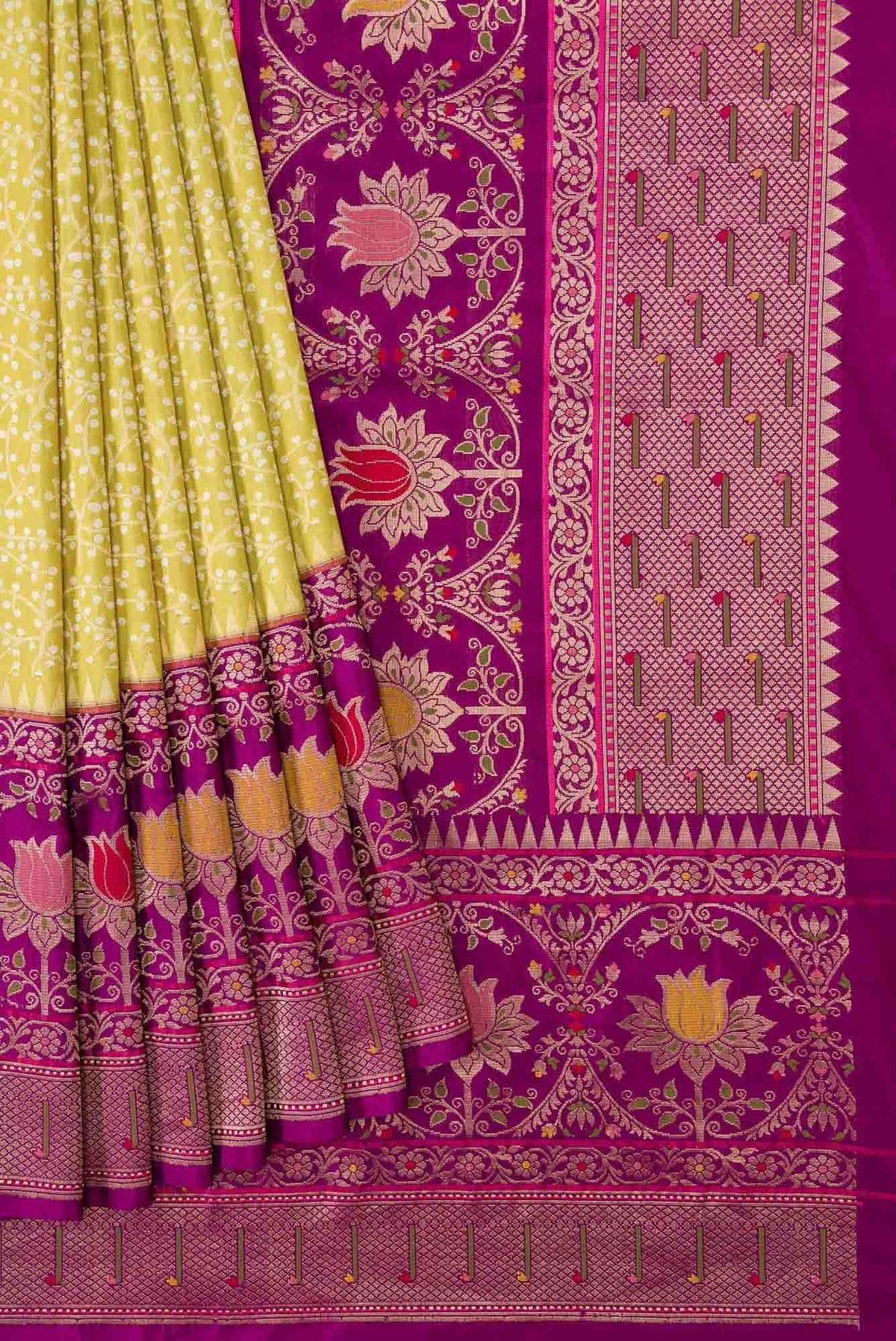 Mehandi Green Dual Tone Banarasi Silk Saree
