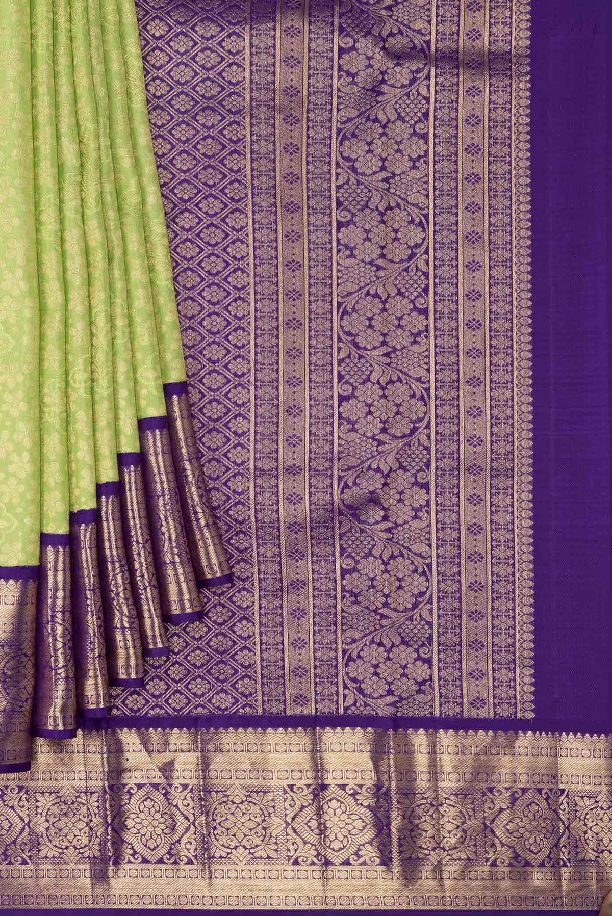 Parrot Green Kanchipuram Silk Saree