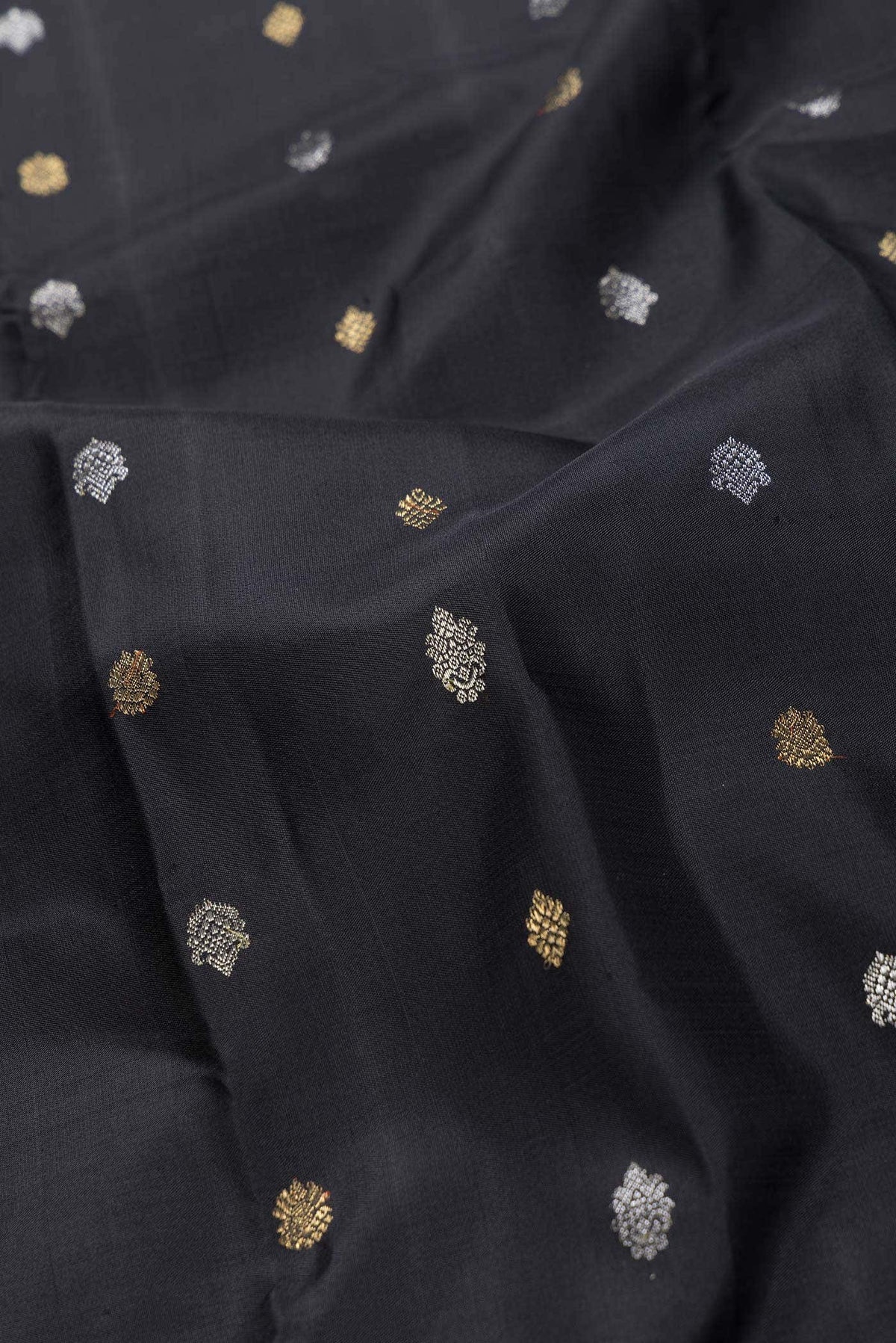 Pure Silk Pure Zari Black Dual Tone Kanjivaram Saree