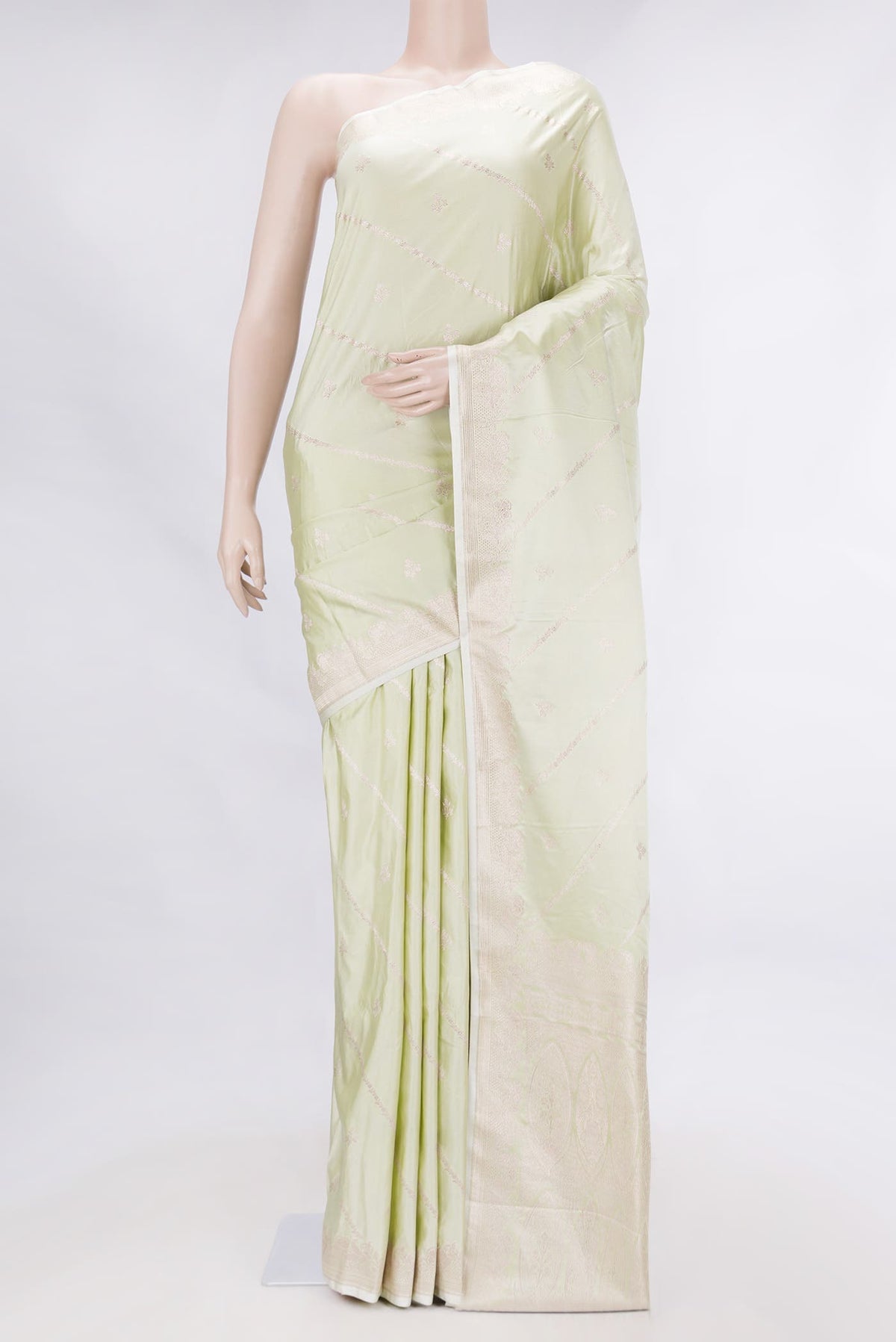 Pista Green Dual Tone Blended Banarasi Silk Saree
