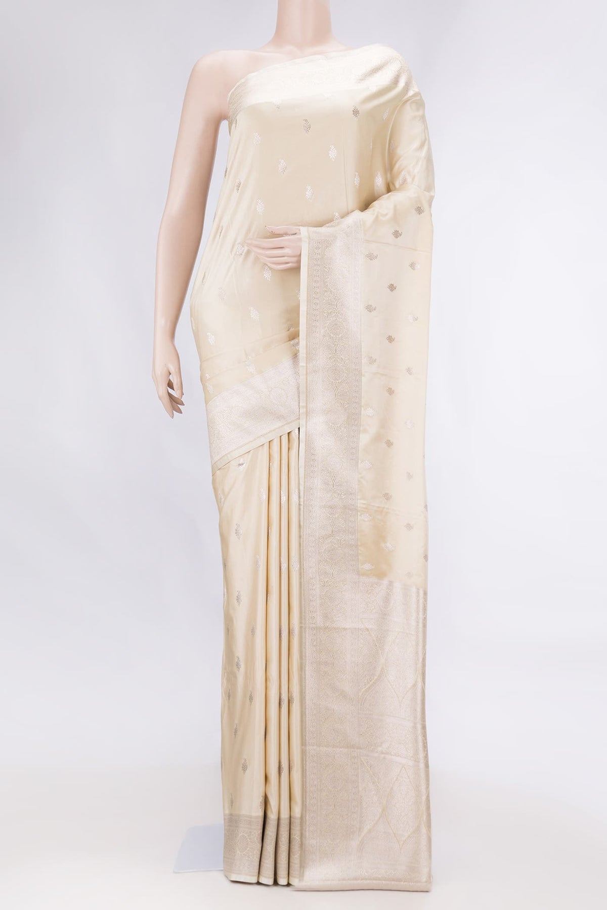 Beige Dual Tone Blended Banarasi Silk Saree