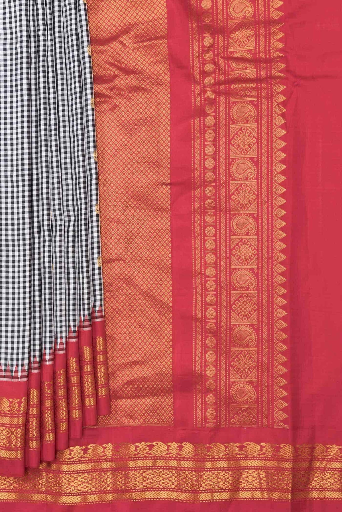 Off White and Black Dual Tone Gadwal Silk Saree