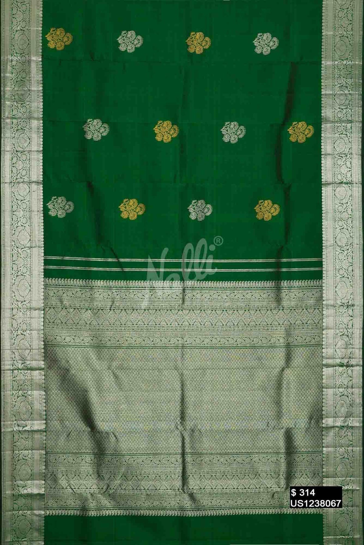 Bottle Green Kanchipuram Silk Saree
