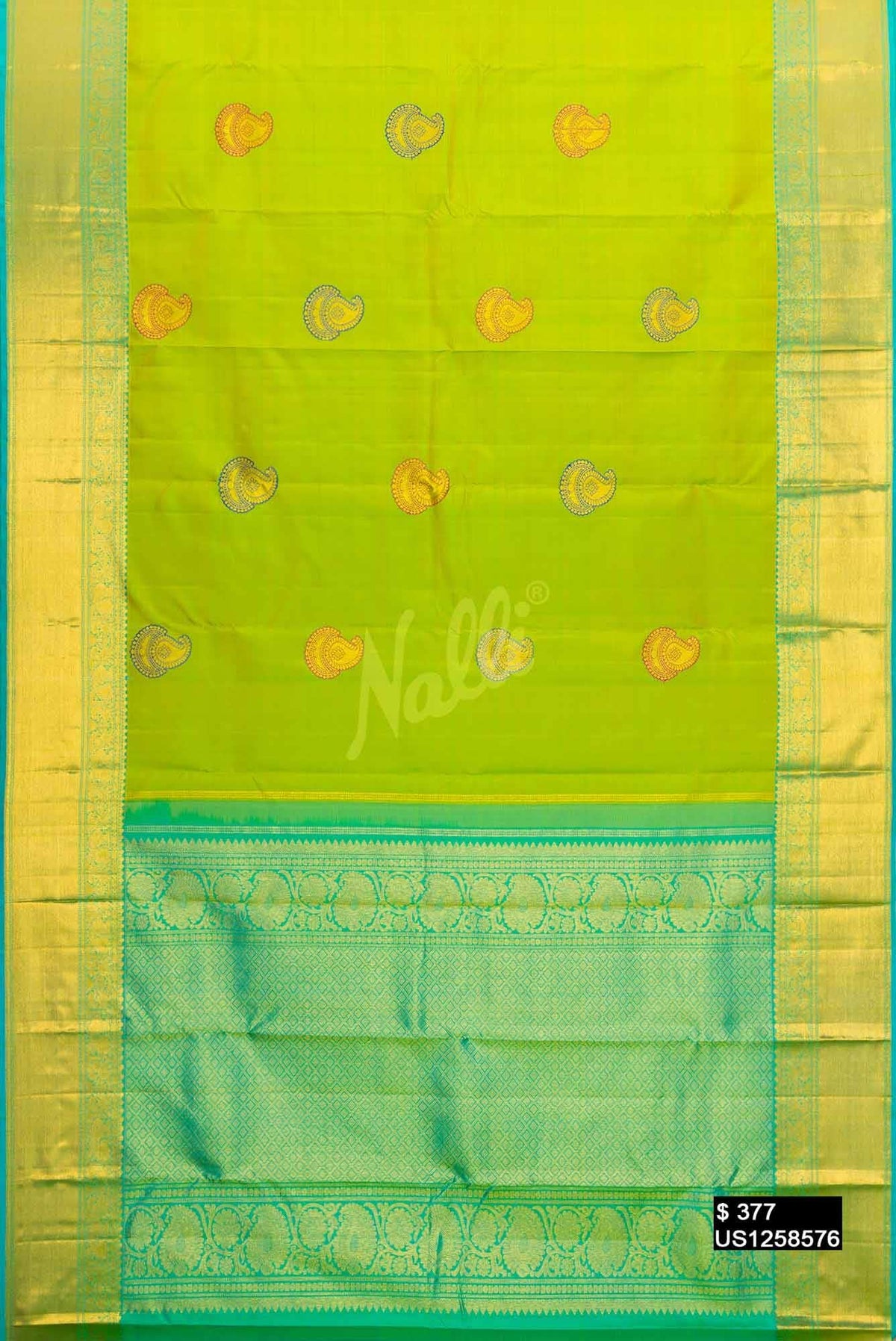 Parrot Green Kanchipuram Silk Saree